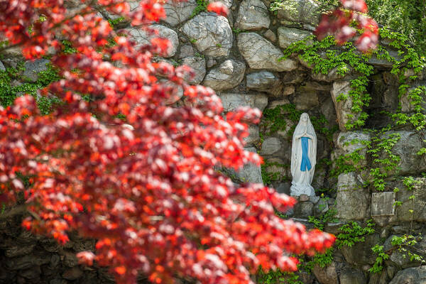 Grotto In Spring 3315